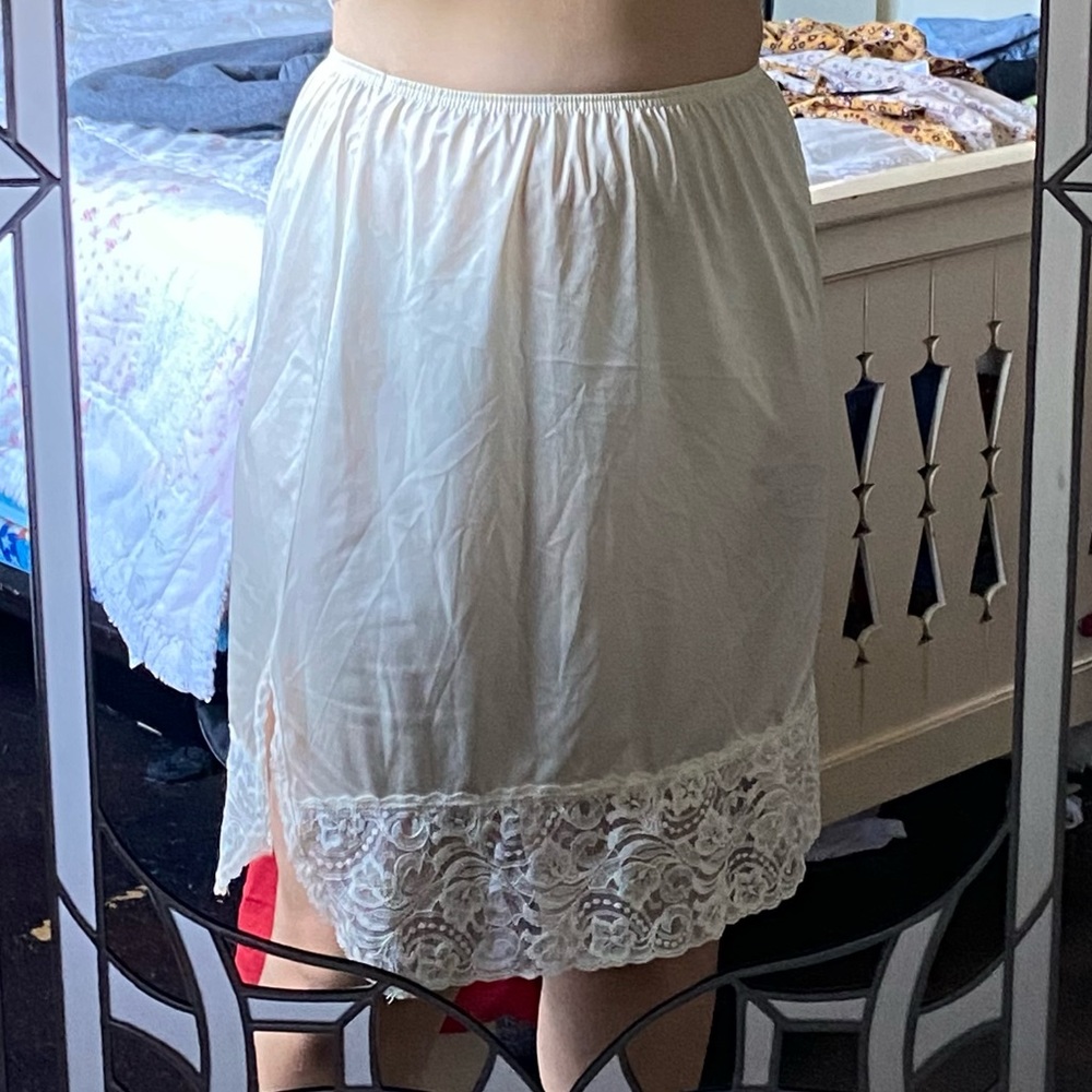 Slip Style Cream Midi Skirt